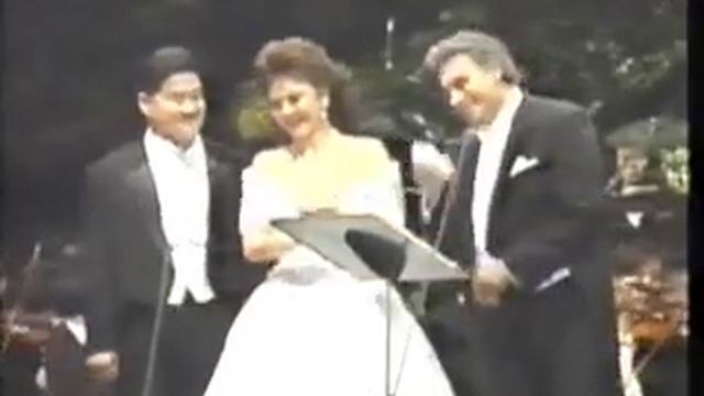 Placido Domingo sings in Korean смотреть онлайн