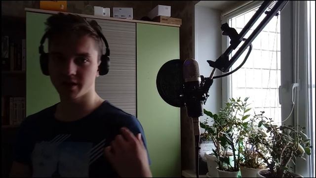 Как записать рэп дома. Как я записывал трек про сало типа влог) смотреть онлайн