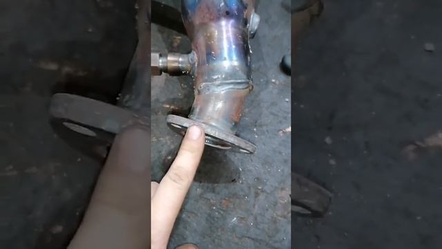 Лада Ларгус удаляем катализатор. Установка паука вместо Кат-коллектора. смотреть онлайн