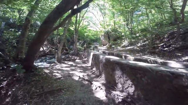 Каскады водопада Джур-Джур смотреть онлайн