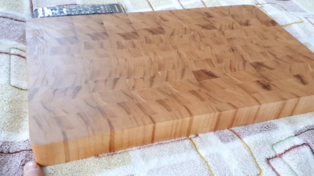 Торцевая разделочная доска из карагача