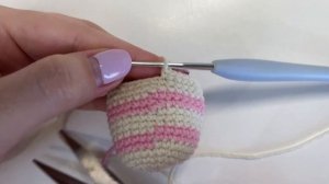 Три способа смены нити при вязании крючком. Уроки по вязанию крючком.