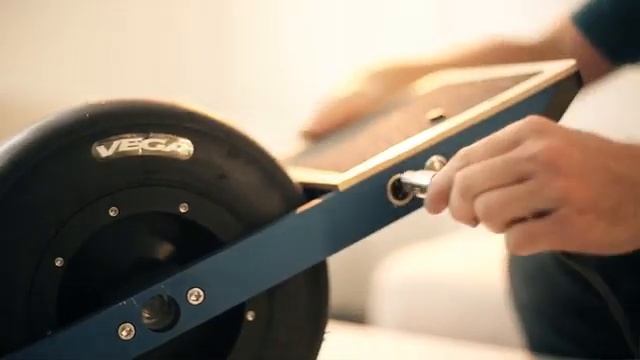 Электронный скейтборд с одним колесом смотреть онлайн