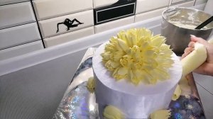 Торт с ?ТЮЛЬПАНАМИ_ТЮЛЬПАНЫ ИЗ КРЕМА.mp4