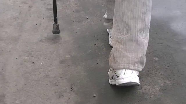 Я иду по улице смотреть онлайн