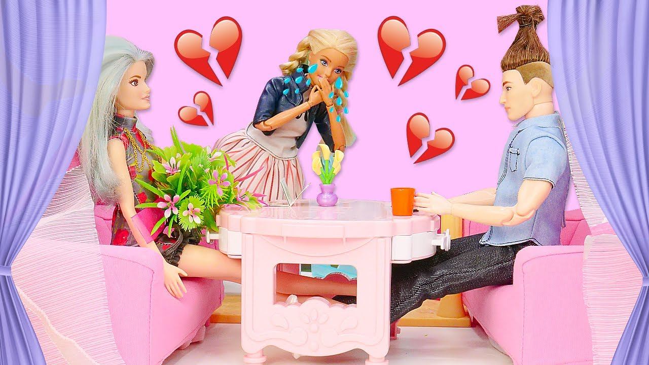 Кен на свидании с девушкой? Барби ревнует! Видео про куклы Барби для девочек смотреть онлайн