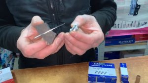 МАГНИТ и поддельные свечи зажигания NGK. Как найти подделку свечей с помощью магнита