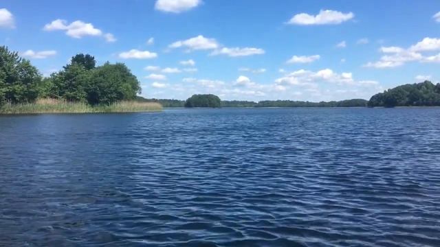 Открываем навигацию и купальный сезон на озере Городно под музыку любимого Алексея Рыбникова смотреть онлайн