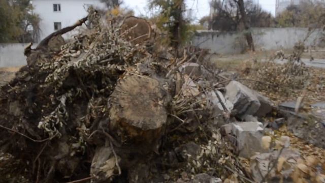 Ремонт забора в ДЮЦ. Кладка кирпича. смотреть онлайн