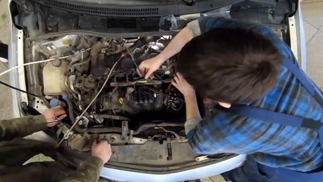 Digitronic Maxi 2 на Toyota Corolla (2ZR-FE). Монтаж подкапотной части. смотреть онлайн