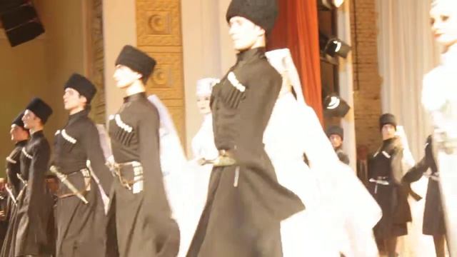 АНСАМБЛЬ " КАВКАЗ" ( Эпизод) смотреть онлайн