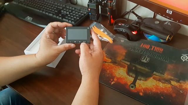 Распаковка видеорегистратора Xiaomy YI smart dash camera смотреть онлайн