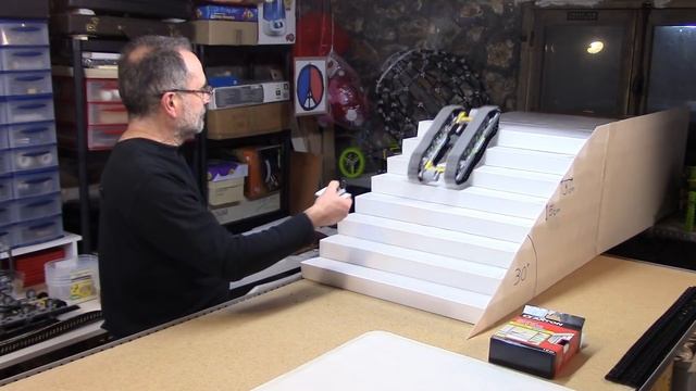 LEGO - Tank Robot stair climber test #2 смотреть онлайн