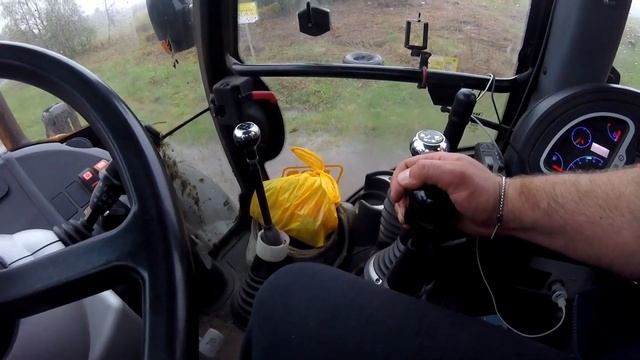 JCB 3 CX ( органы управления трактором) смотреть онлайн