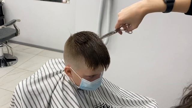 ? ДВА ВАРИАНТА КАК ИСПРАВИТЬ НЕУДАЧНУЮ СТРИЖКУ И КАК ПОСТУПИТЬ В ОДНОМ ВИДЕО/STEP BY STEP/HAIRCUT смотреть онлайн
