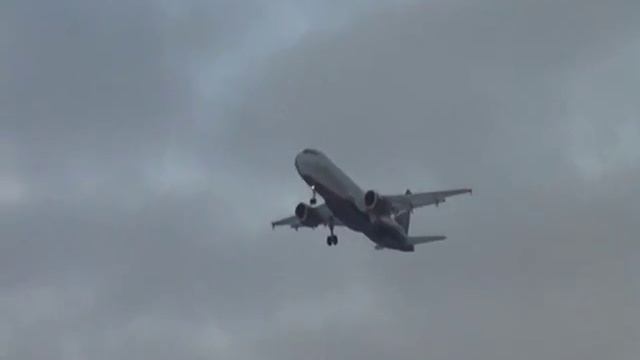 Споттинг в Шереметьево. Полоса 25 R смотреть онлайн