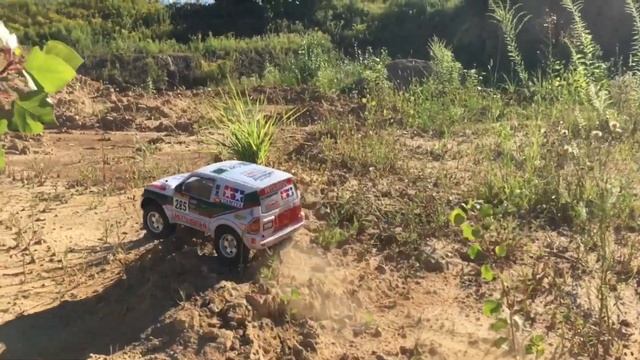 TAMIYA CC-01 - CAN IT JUMP? Full send! смотреть онлайн