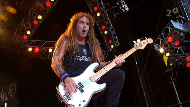 Iron Maiden - Prowler  (Gothenburg, Sweden Ullevi Stadium 09-07-2005)