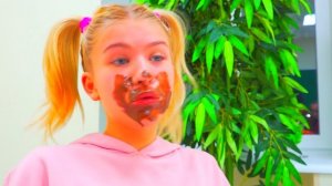 МАЛЯВКИ НАПАЛИ С УКОЛАМИ НА БОЛЬНИЦУ С ВРАЧАМИ!!