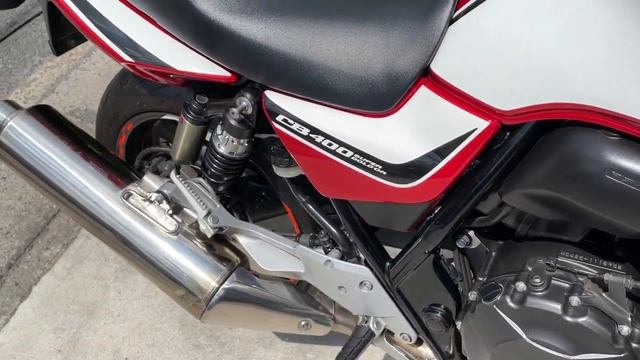 HONDA CB400 SUPER BOL D’OR Revo NC42 - ホンダ CB400スーパーボルドール レボ смотреть онлайн