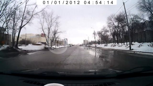 А вы снижаете скорость перед лужей? Стерлитамак. Начало апреля 2017 смотреть онлайн