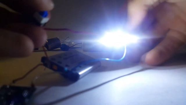 Фонарик с зарядкой от micro usb своими руками! смотреть онлайн