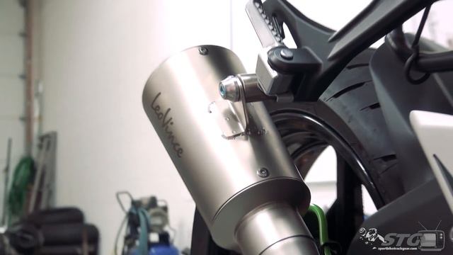 Leo Vince 2018-2023 Kawasaki Ninja 400 LV-10 Slip-On Exhaust Install | Sportbike Track Gear смотреть онлайн