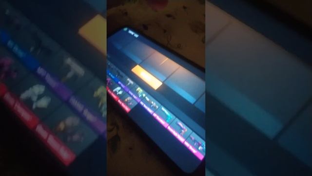 Крутим колесо и открываем 2 кейса смотреть онлайн