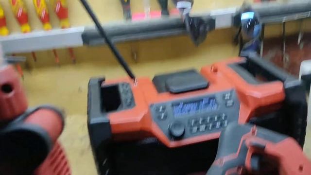 Инструменты FLEX 18V & Devon 20V гаражный обзор смотреть онлайн