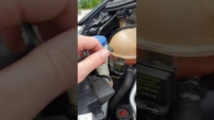 Peugeot  пежо 308 ошибка датчика уровня ОЖЖ