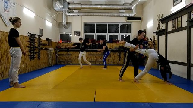 14.02.23 the 3d part of training Adults / 3я часть тренировки Взрослые Dende Capoeira Sevastopol смотреть онлайн