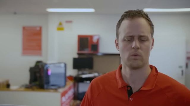 ПОКУПАТЕЛИ КОТОРЫЕ ПРИХОДЯТ ПОСЛЕ ЗАКРЫТИЯ - BORED НА РУССКОМ