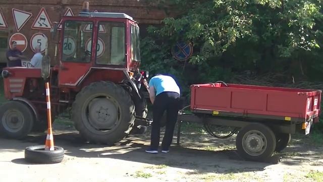 Сдача на права трактор смотреть онлайн