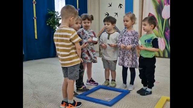 Подвижная игра "Зайкина избушка" смотреть онлайн