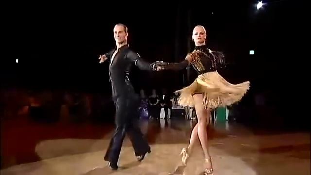 Yulia & Riccardo Cha cha cha WSSDF 2013 смотреть онлайн