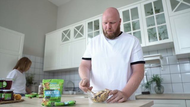 3 Ролик первый логотип смотреть онлайн