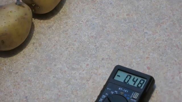 как сделать батарейку из картошки смотреть онлайн