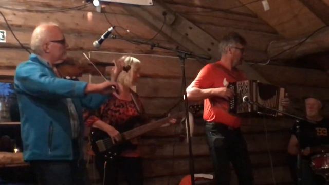 Sving i Klinga/Gamla kom in att/Campingdronninga - Kalle Appelkvist - Rafnastämman 2019 смотреть онлайн