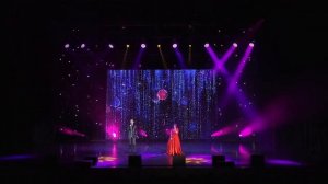 Посмотри какая красивая