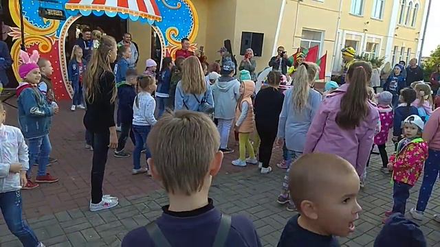 Детский праздник мыльных пузерей в Орше на дне железнодорожника 04.08.2019 смотреть онлайн