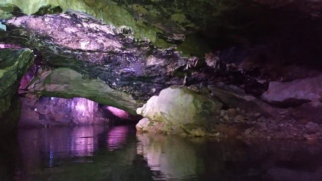 Прогулка на лодке по пещере Прометея в Кутаиси. смотреть онлайн