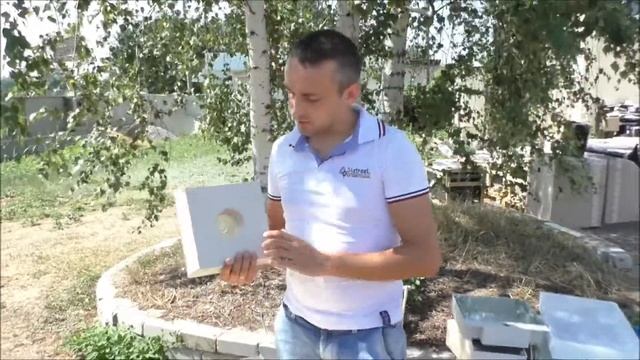 Кормушка квадратная с одним стаканом 1,6 литра потолочная Кормушка для пчел смотреть онлайн