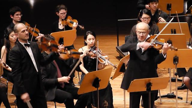 Mintcho Mintchev & Nikolai Mintchev - W.A.Mozart, Sinfonia Concertante Es-Dur, III Mov. смотреть онлайн