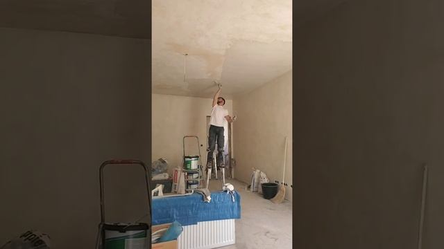 Шпаклёвка потолка .Германия работа .Шпаклёвка быстро .Строительные ходули смотреть онлайн