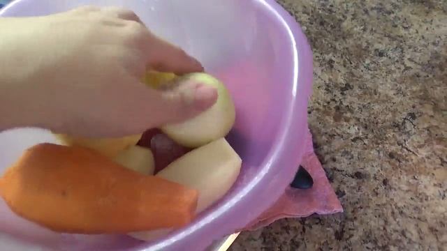 МЕНЮ ДЛЯ САМЫХ МАЛЕНЬКИХ - суп с фрикадельками. ЧАСТЬ 1