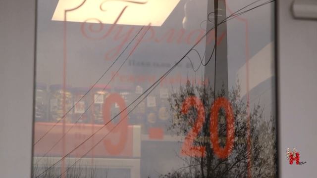 НАШИ НОВОСТИ: новые ели на площади, культурные перспективы, ларьки и киоски, подготовка к НГ смотреть онлайн