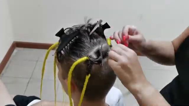 ДРЕДЫ на очень КОРОТКИЕ волосы. Процесс, деление баз, нюансы смотреть онлайн