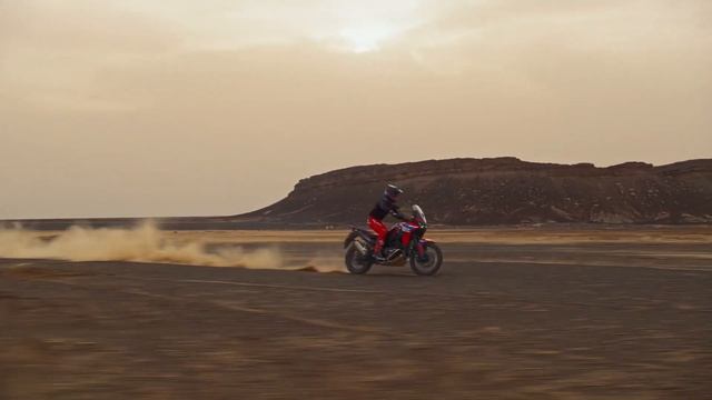 2024 Honda CRF1100L Africa Twin FEATURES смотреть онлайн