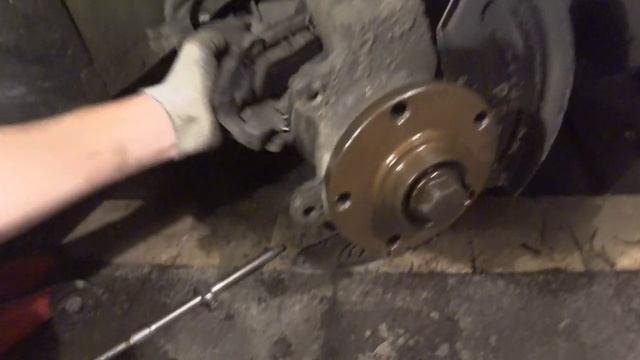 Новые тормозные диски и колодки Пассат б5, Шкода, Ауди смотреть онлайн