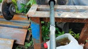 Нарезка шлицов на полуосях ВАЗ и сварка чулков моста.